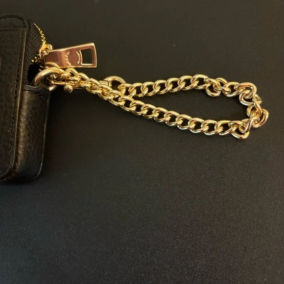 Coach Zip Card Case IM/6303 Black with Gold Chain NWT - Picture 4 of 8